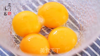 没有烤箱就做不了甜品?我可以做一桌!山西小米蔓越莓蒸蛋糕的做法步骤:3