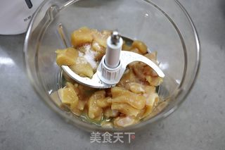 鸡肉青豆香肠的做法步骤：2