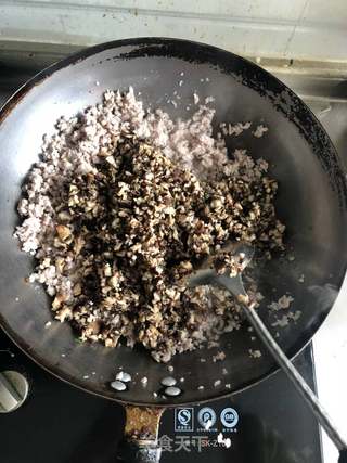 小葱香菇肉包的做法步骤:6
