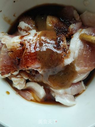 烤五花肉金针菇的做法步骤:2