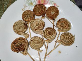 烤豆皮棒棒卷的做法步骤:9