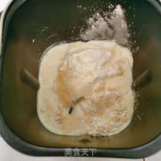 炸甜甜圈的做法步骤:2