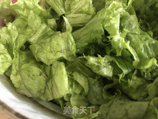 虾仁蔬菜沙拉的做法步骤：1