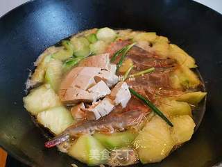 鲜虾丝瓜豆腐汤的做法步骤:4