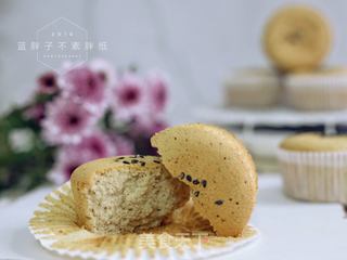 枣泥海绵纸杯蛋糕的做法步骤:16