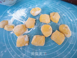 南瓜玫瑰花的做法步骤:5