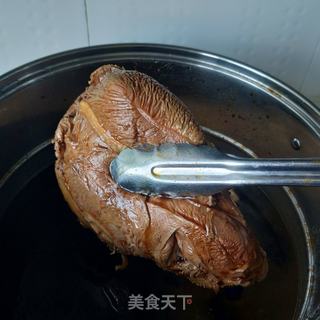 【重庆烧腊】卤牛肉的做法步骤：1