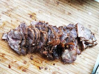 【重庆烧腊】卤牛肉的做法步骤:14
