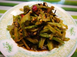 风味拌苦瓜的做法步骤:7