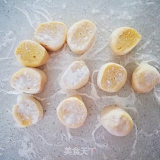 玉米面蒸饺的做法步骤:7