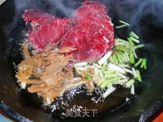 榨菜牛肉面的做法步骤:3