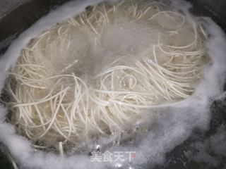 榨菜牛肉面的做法步骤:6