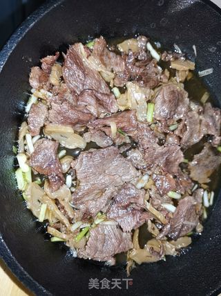 榨菜牛肉面的做法步骤:4