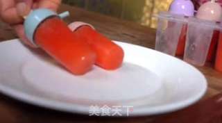 西瓜新吃法|西瓜冰棍,清甜爽口,做法简单,夏季必备!的做法步骤:6