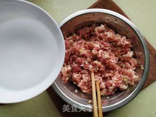 清汆丸子的做法步骤:4