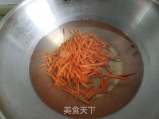 油泼鸡蛋面的做法步骤：16