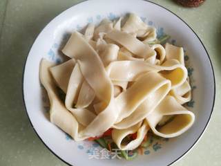 油泼鸡蛋面的做法步骤:26