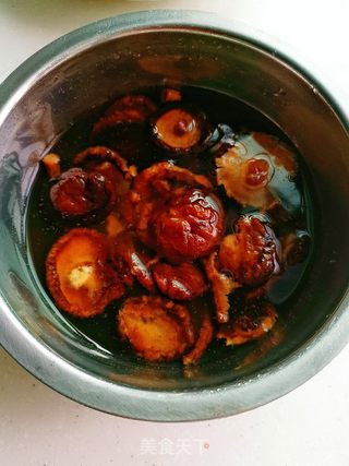 香菇肉包的做法步骤:5