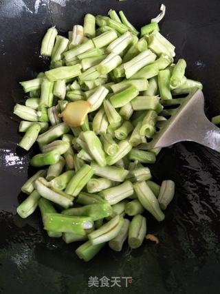 番茄肉丝豆角焖面的做法步骤:8