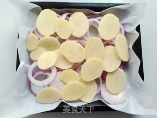 土豆洋葱烤鸡腿的做法步骤:6