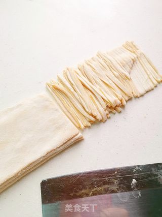 鸡蛋手擀面的做法步骤:7