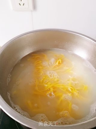 鸡蛋手擀面的做法步骤:11