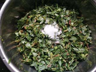 蒸马蜂菜馍的做法步骤:4