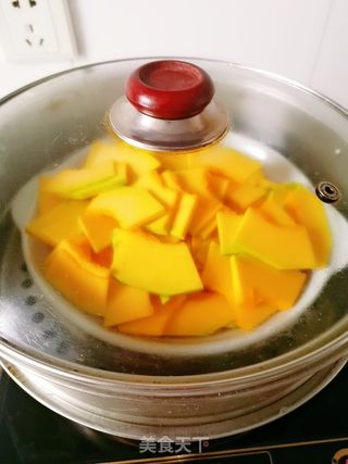 扯南瓜面的做法步骤:2