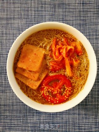 换着花样吃面条——简易版冷面的做法步骤:12