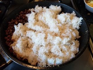 XO酱腊肠炒饭的做法步骤:6