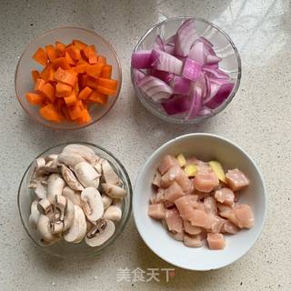 咖喱鸡肉饭的做法步骤：2