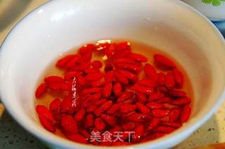 枸杞玉米面粥的做法步骤:3