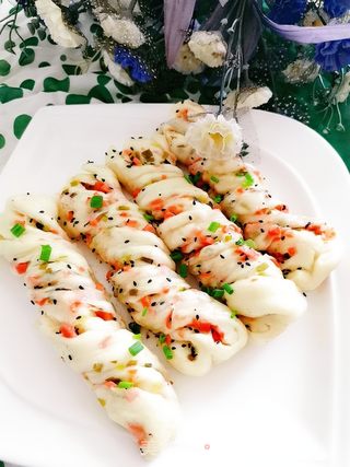 葱香火腿扭扭小花卷的做法步骤:24