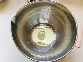 香缇奶油纸杯蛋糕的做法步骤:3