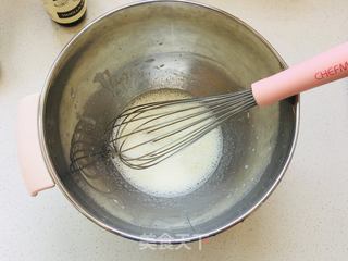 香缇奶油纸杯蛋糕的做法步骤:4