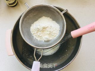 香缇奶油纸杯蛋糕的做法步骤:5