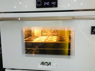 香缇奶油纸杯蛋糕的做法步骤:11