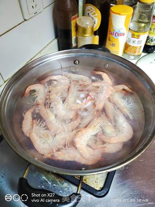 鲜虾青菜面的做法步骤:4