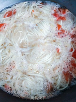 西红柿鸡蛋面的做法步骤：10