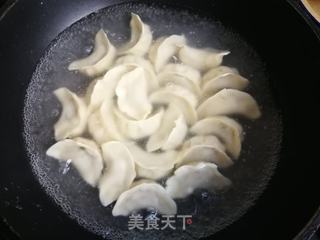 豇豆鲜肉饺的做法步骤：15