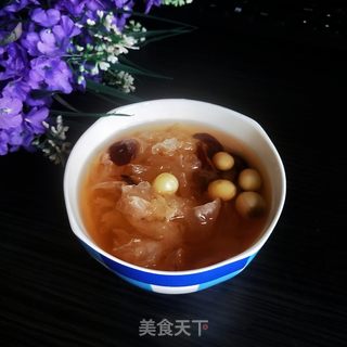 消夏甜品——红枣银耳莲子羹的做法步骤：7