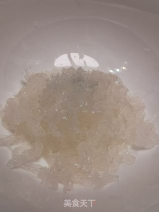 阿胶枣燕窝羹的做法步骤:3