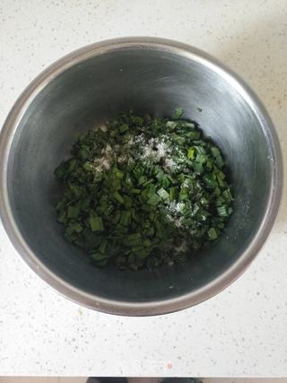 韭菜新吃法:肉酱韭菜鸡蛋扯面的做法步骤:3