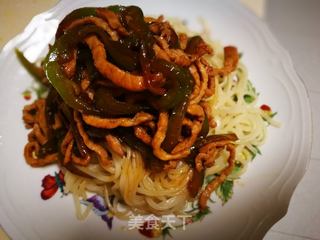 青椒肉丝盖面的做法步骤:8