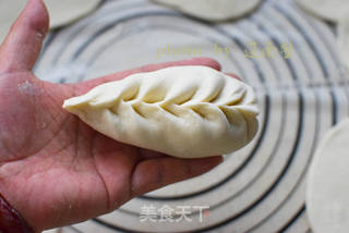 槐花肉包子的做法步骤:5