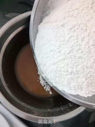 豆沙蛋黄月饼的做法步骤:3