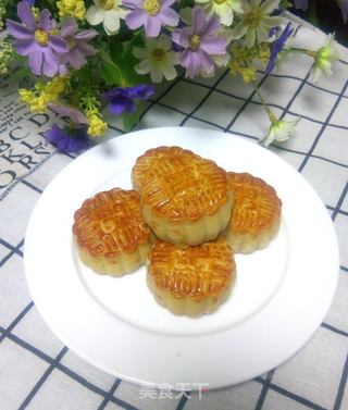 豆沙蛋黄月饼的做法步骤:10