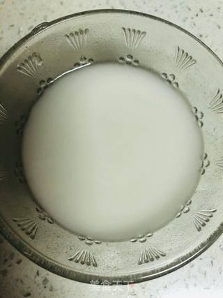 牛肉彩蔬浇面的做法步骤：2