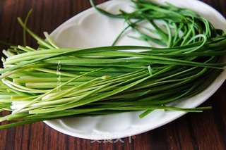 野韭菜鸡蛋馅水饺的做法步骤:2