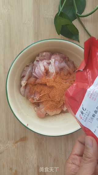 奥尔良鸡腿排的做法步骤：3